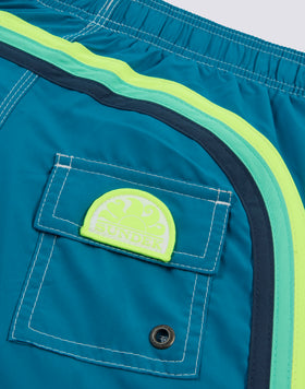 REPREVE® TRAJE DE BAÑO CORTO CON CINTURA ELÁSTICA