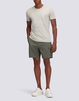 T-SHIRT TEINTÉ EN VÊTEMENT AVEC POCHE