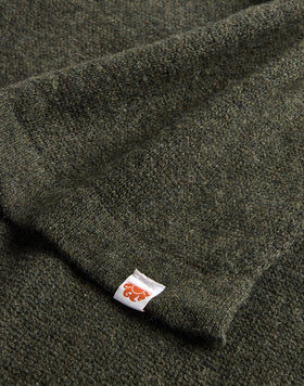 SOLID COLOR RIBBED SCARF