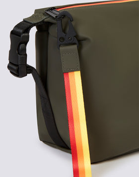 BEAUTY CASE WITH WELDED ZIP