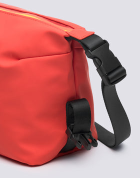 BEAUTY CASE WITH WELDED ZIP