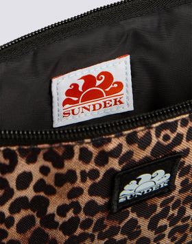 MINI BOLSO CON ESTAMPADO DE LEOPARDO