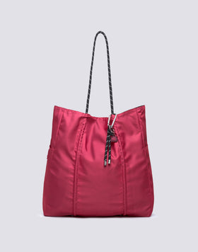 BOLSO GRANDE CON VOLANTES EN LOS LADOS