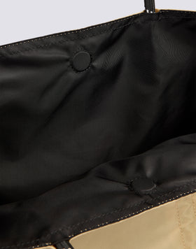 LARGE BAG WITH RUFFLES ON THE SIDES