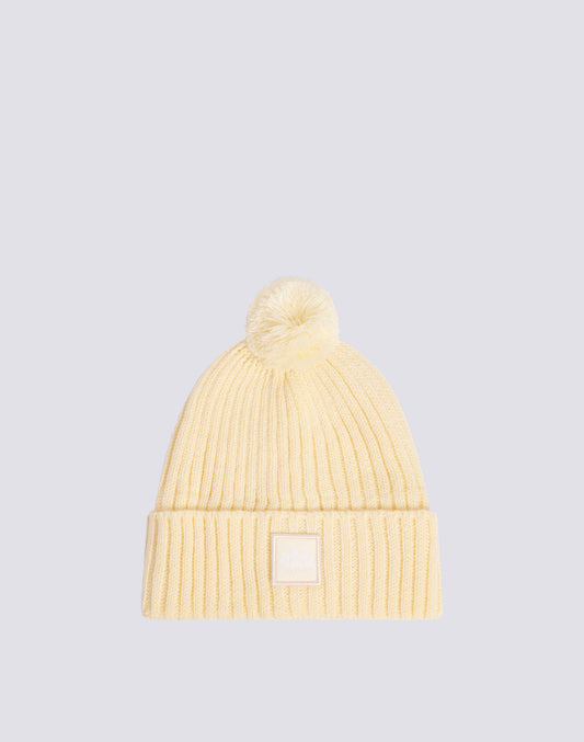 GORRO CON POMPÓN