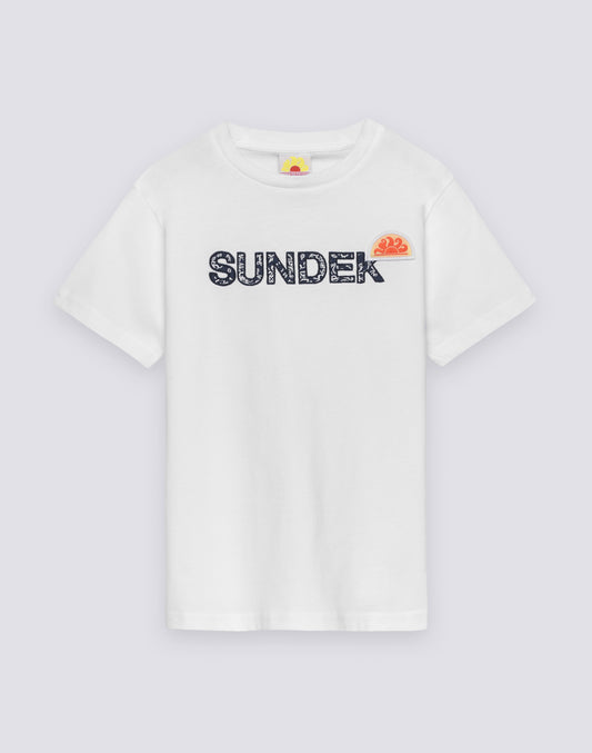 CAMISETA DE MANGA CORTA PARA NIÑO CON ESTAMPADO DE ARCHIVO Y LETRA SUNDEK
