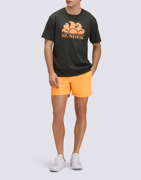 CAMISETA DE CUELLO REDONDO CON ESTAMPADO DEL LOGOTIPO