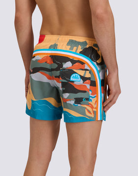 BAÑADOR CORTO DE CINTURA ELÁSTICA DE POLIÉSTER RECICLADO REPREVE® CON ESTAMPADO SURFER GIRL
