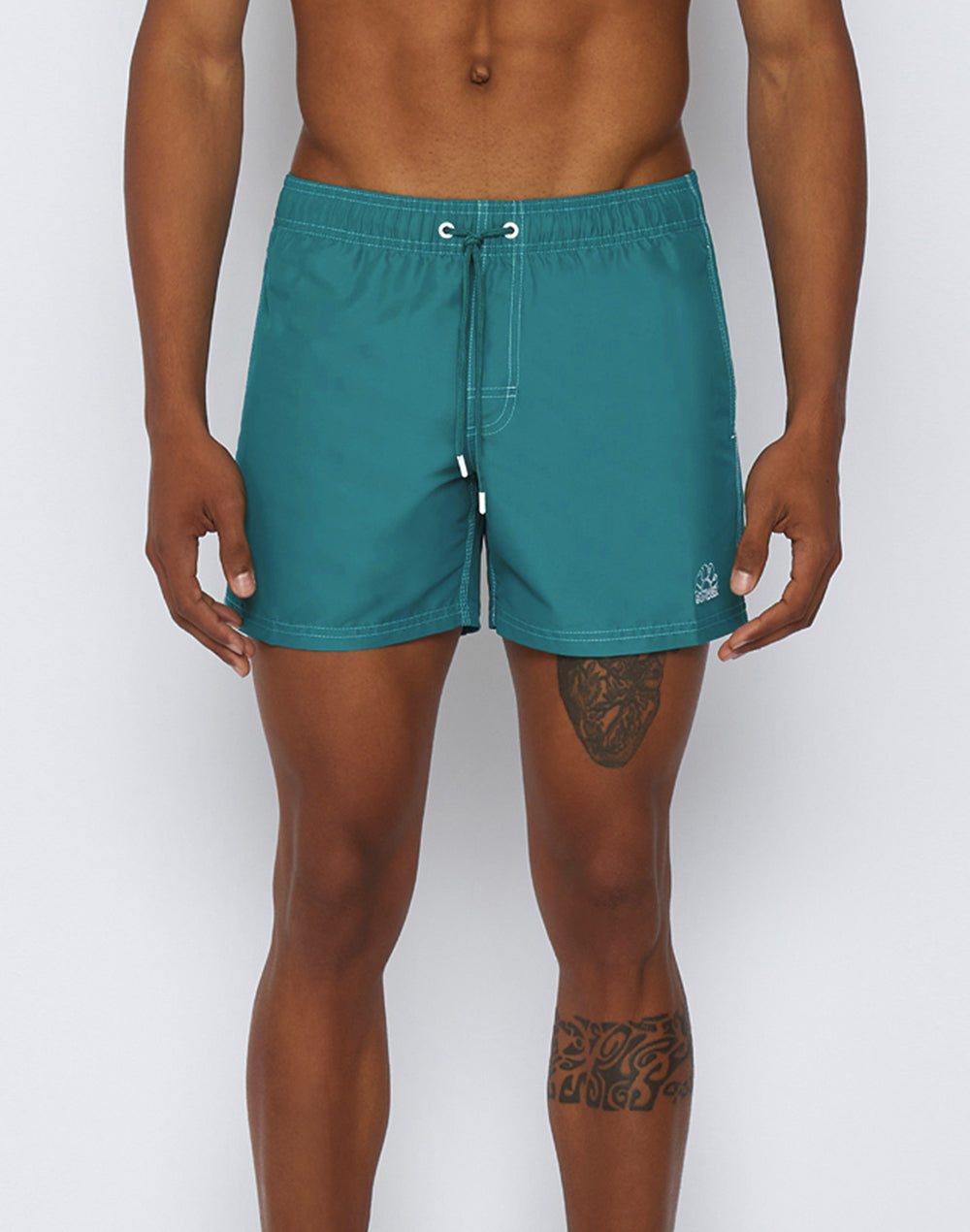 SHORT SWIM SHORTS WITH AN ELASTICATED WAISTBAND