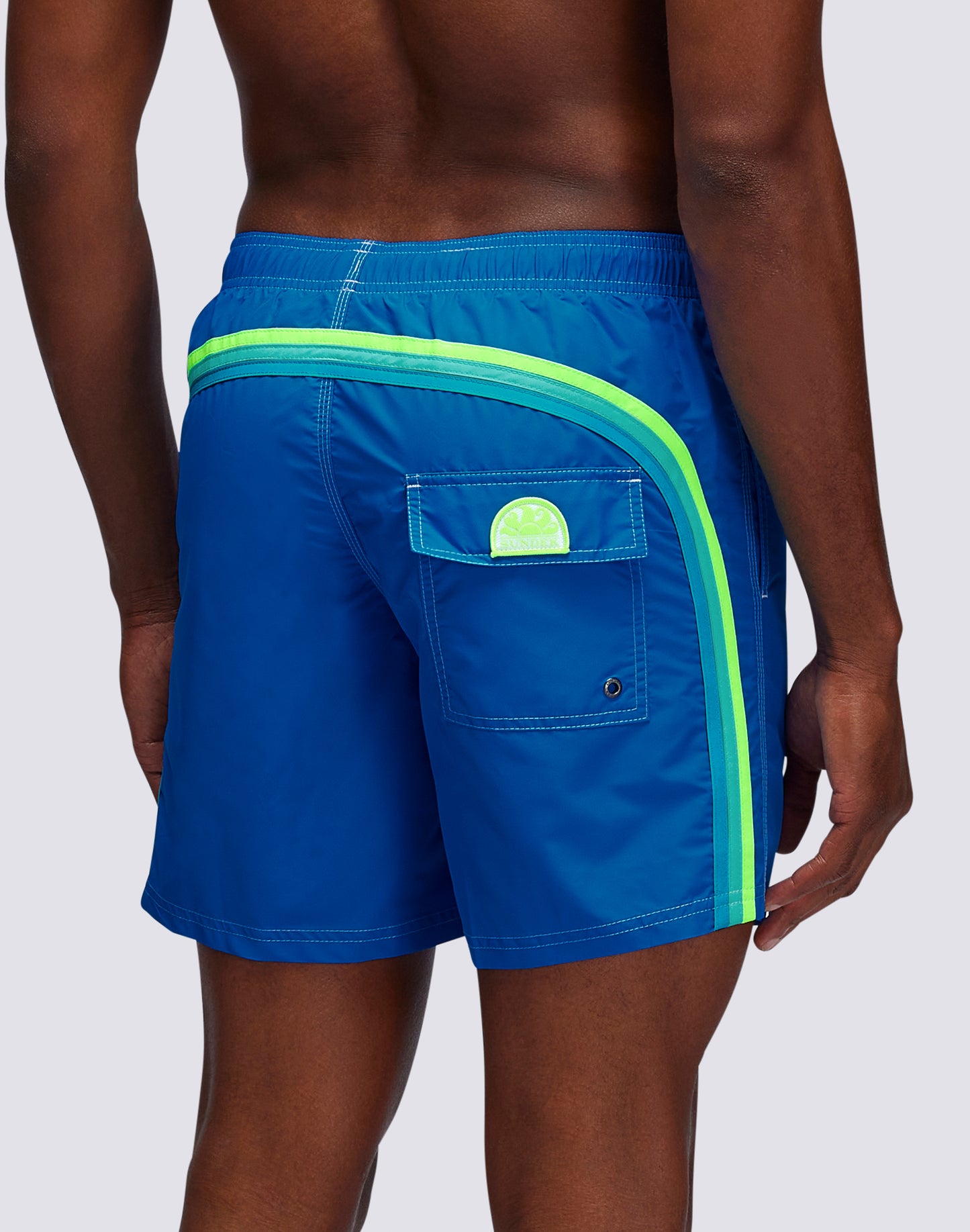 ICONIC TAFFETA STRETCH WAIST MID-LENGTH SWIM TRUNKS