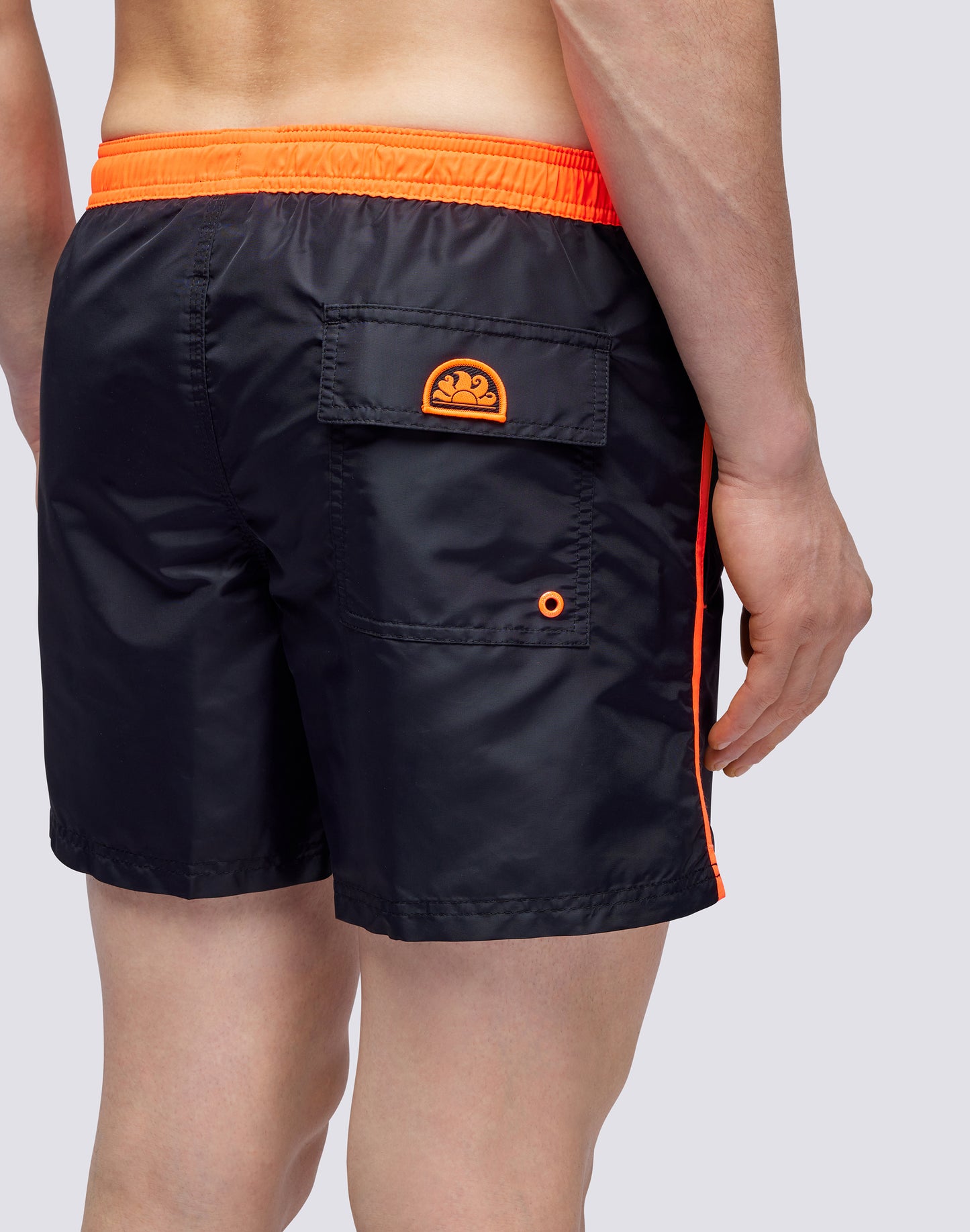 ICONIC TAFFETA SHORT SWIMSHORTS WITH CONTRAST PIPING