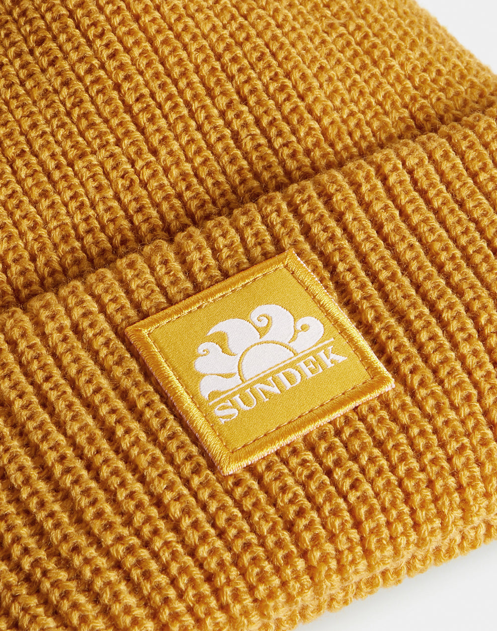 RIBBED CHILD'S HAT WITH LOGO