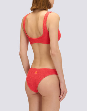HIGH-WAISTED HIGH-CUT BOTTOMS IN EMBOSSED FABRIC