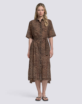 VESTIDO CAMISA DE MUJER CON ESTAMPADO ANIMALIER Y CINTURÓN DESMONTABLE