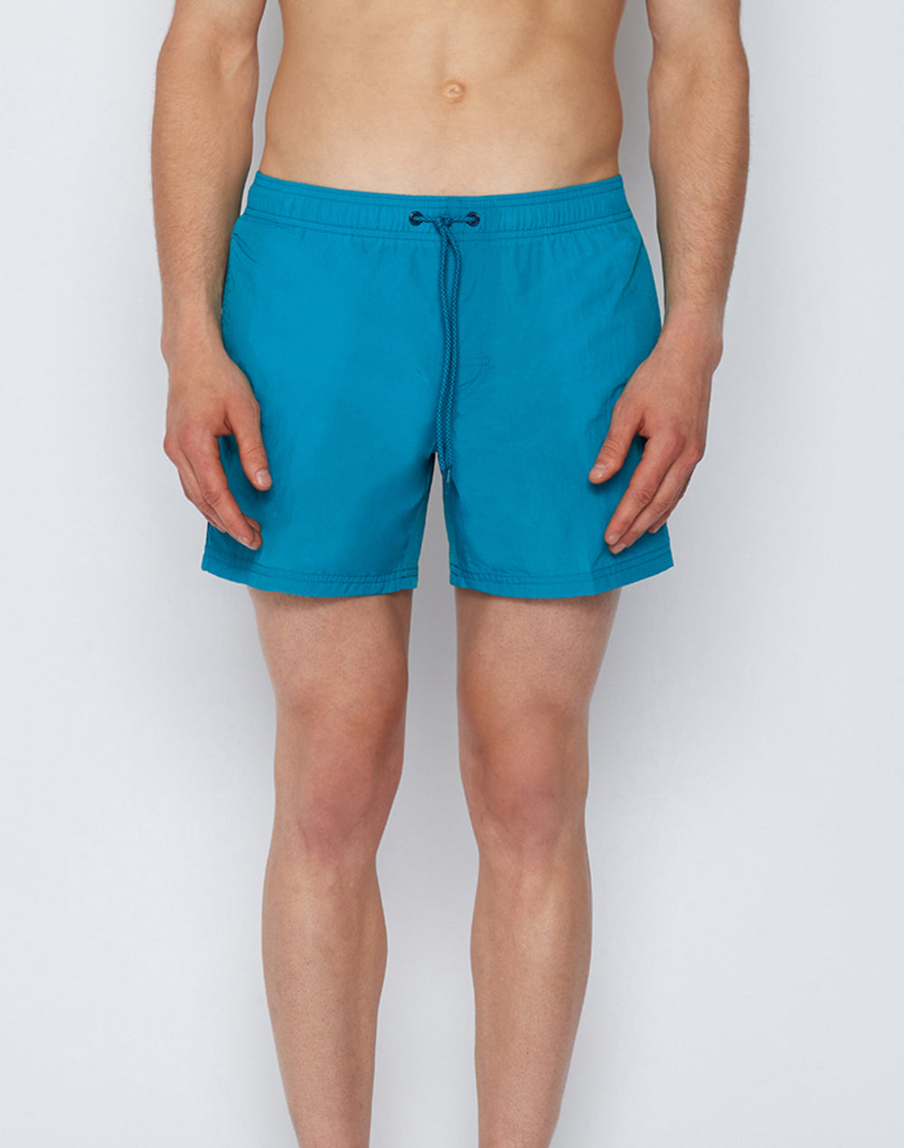 CRINKLED SHORT SWIM SHORTS WITH AN ELASTICATED WAISTBAND