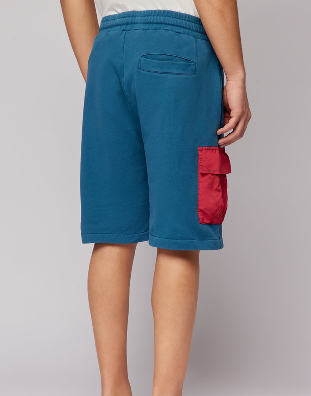 POCKETS WALKSHORT